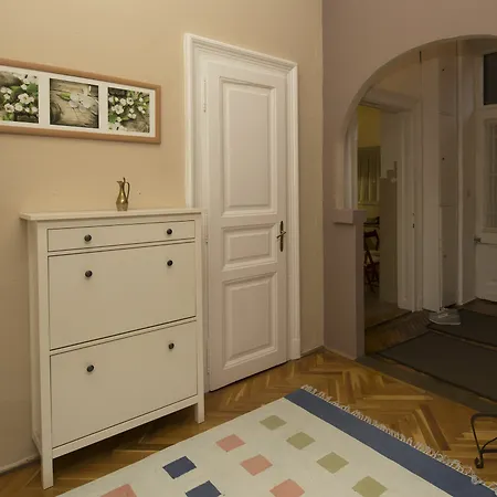 Bpm-comfortable Apartment Budapest